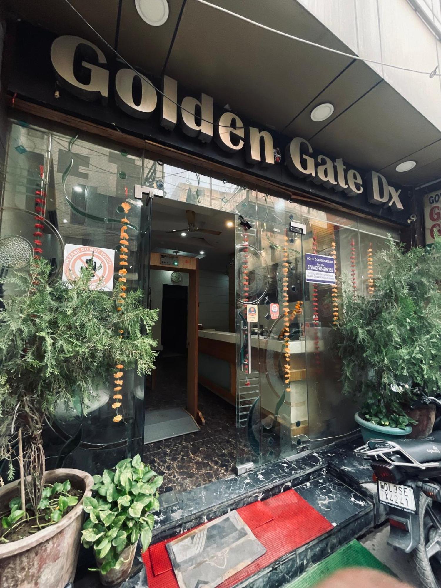 Hotel Golden Gate Нью-Делі Екстер'єр фото