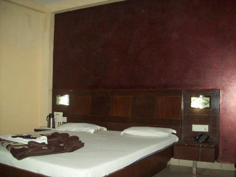 Hotel Golden Gate Нью-Делі Екстер'єр фото